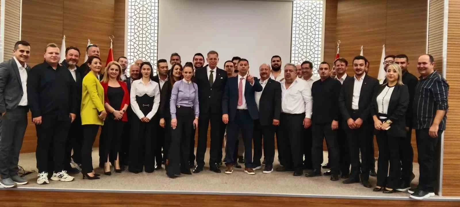 Manisa Ticaret Borsası’nda Özkasap güven tazeledi