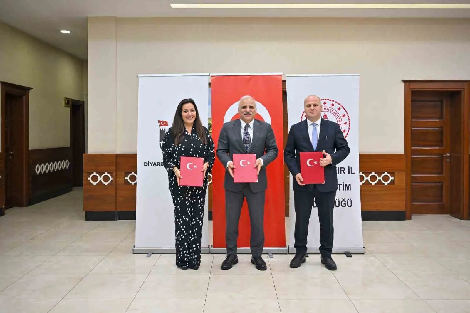 Sur’da 16 derslikli ilkokul yapımı için iş birliği protokolü imzalandı