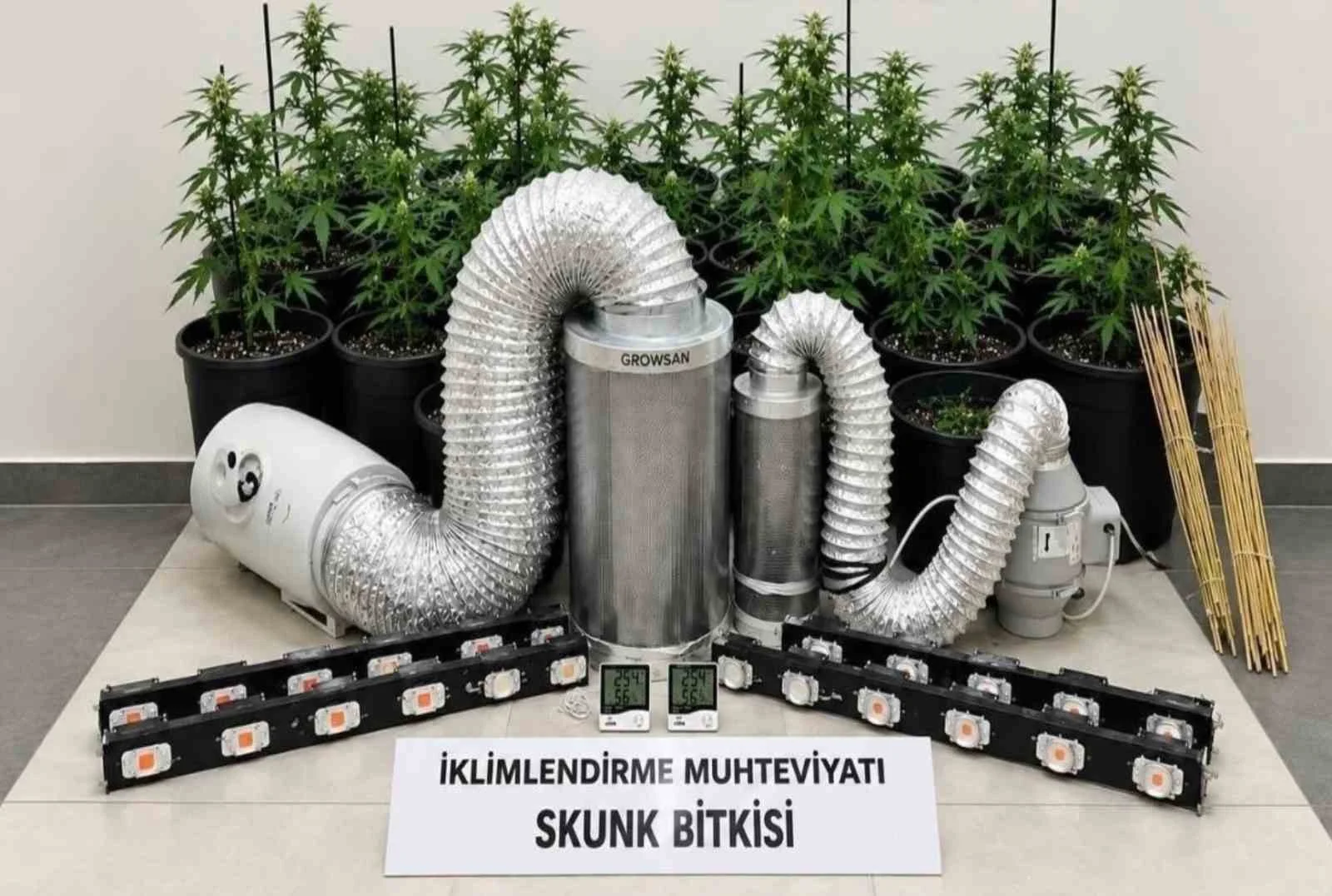 Çanakkale’de uyuşturucuyla mücadele operasyonu: 11 şüpheli tutuklandı