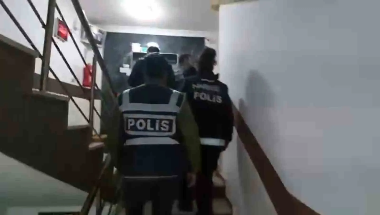 Bolu’da silah ve suç paylaşımı yapan şahıslara operasyon: 21 gözaltı