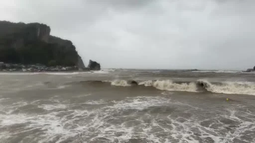 Amasra’da dalga boyu 10 metreyi aştı