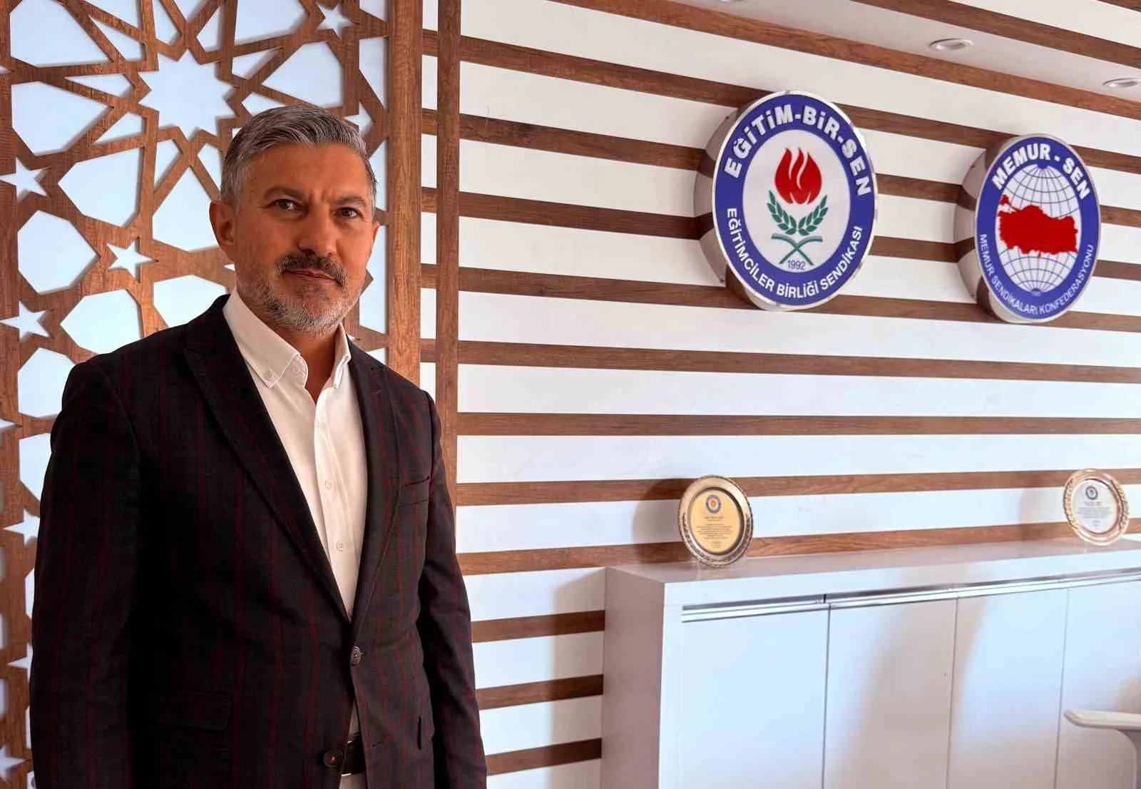 Muğla Eğitim-Bir-Sen’den delegelere kongreye davet