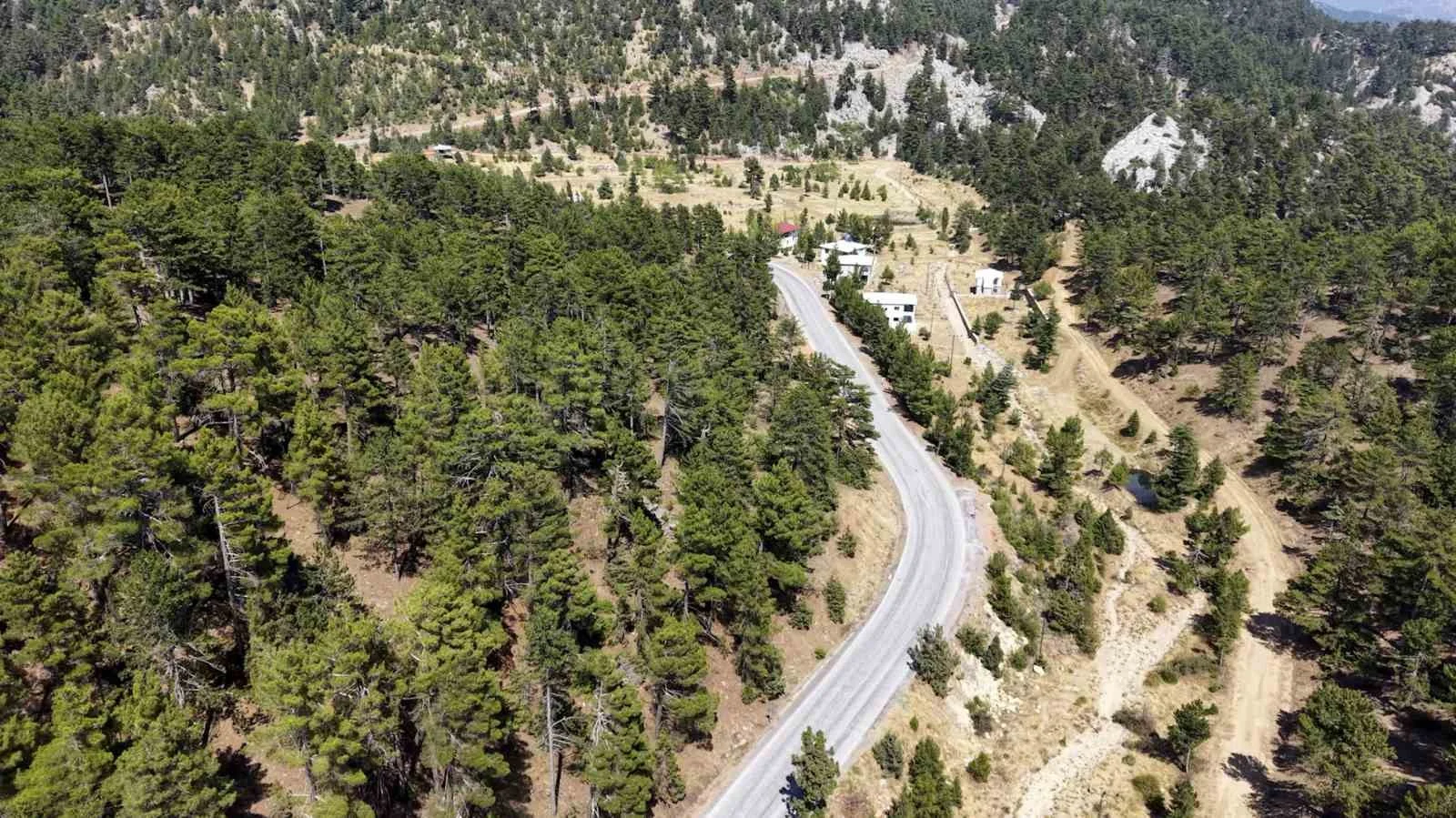 Mersin’de 14 kilometrelik yayla yolu yenilendi