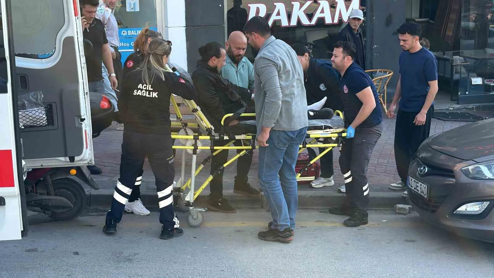 Bolu’da kavşakta yol vermeyen otomobil kazaya neden oldu