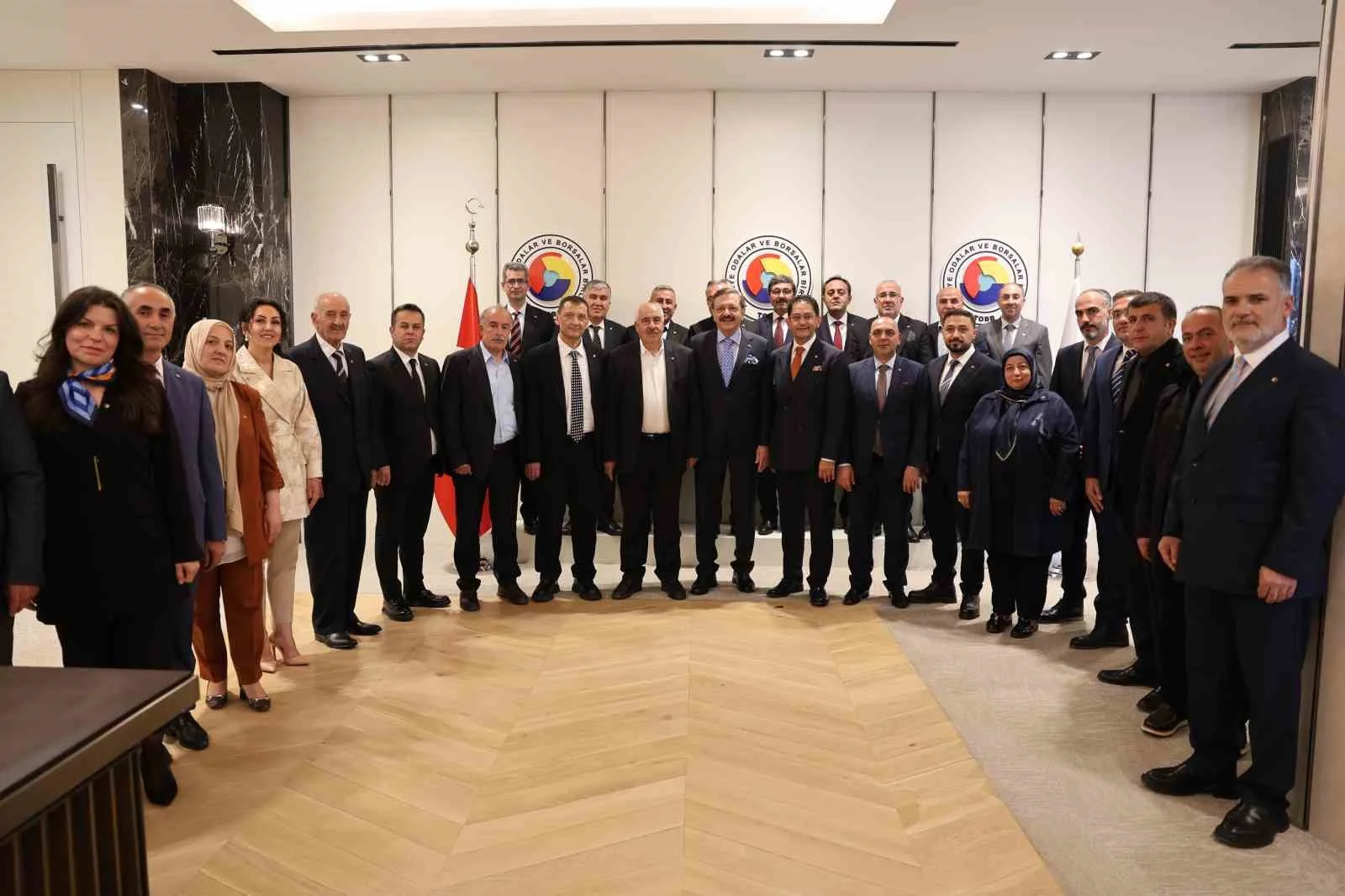 Erzurum Ticaret Borsası Meclisinden TOBB Başkanı Hisarcıklıoğlu’na ziyaret