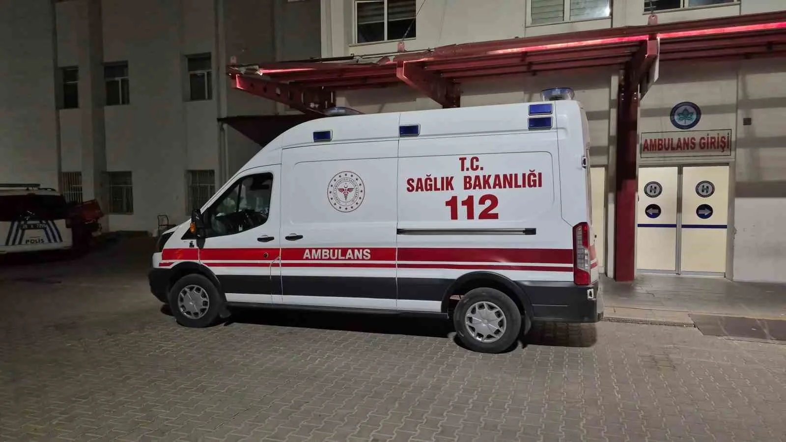 Eskişehir’de otomobille çarpışan motosikletin yolcusu ağır yaralandı