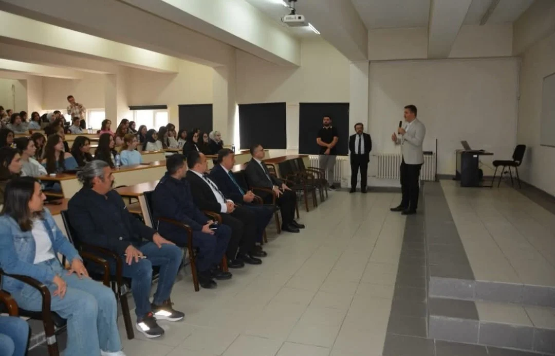 Havza MYO’da 1. sınıf öğrencilerine uyum programı