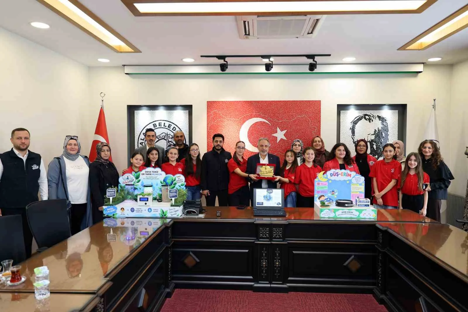 Başkan Yalçın’dan Talas’ın genç kaşiflerine 4x4’lük tebrik