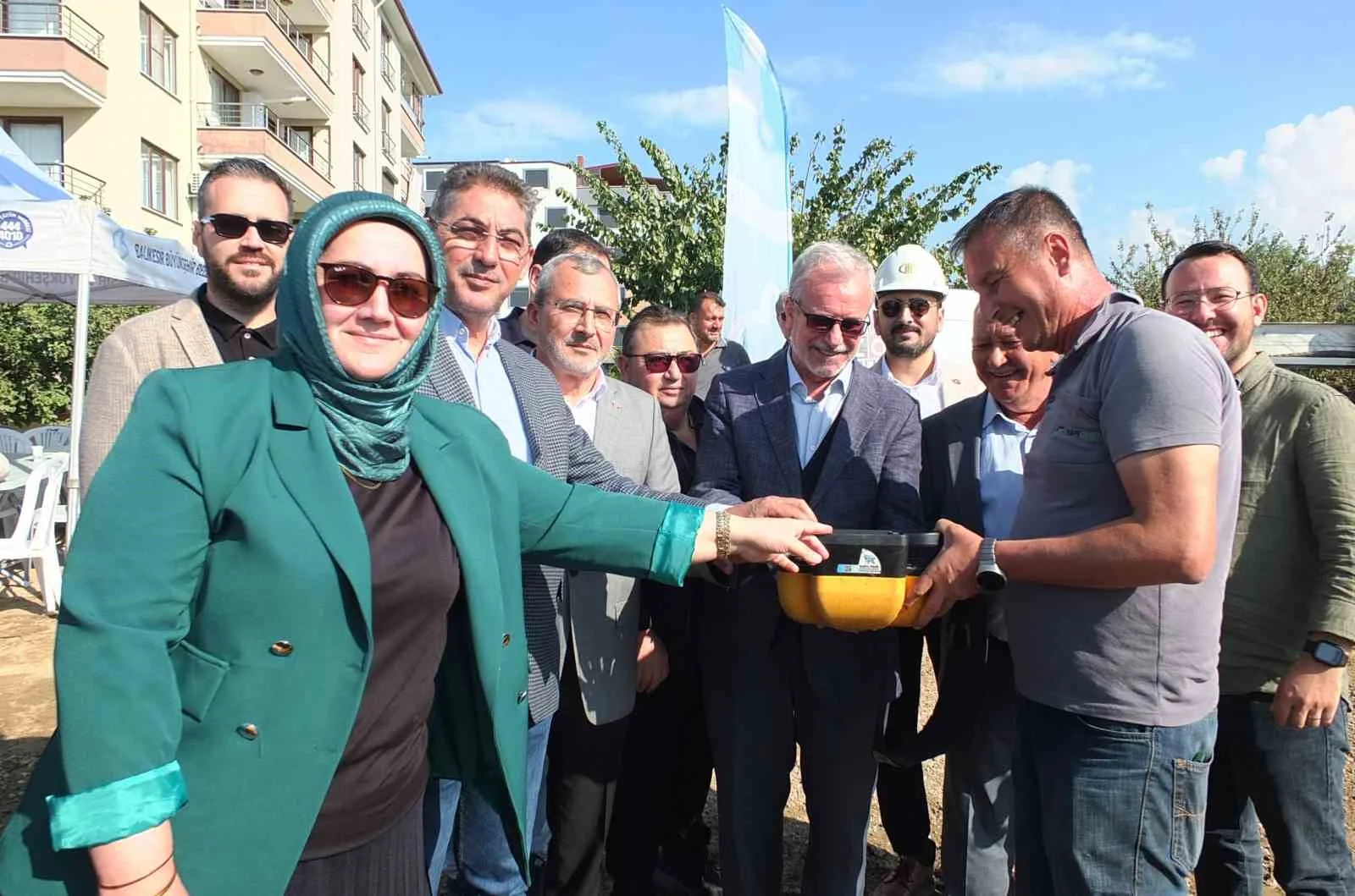 Burhaniye’de yeni cami temeli atıldı