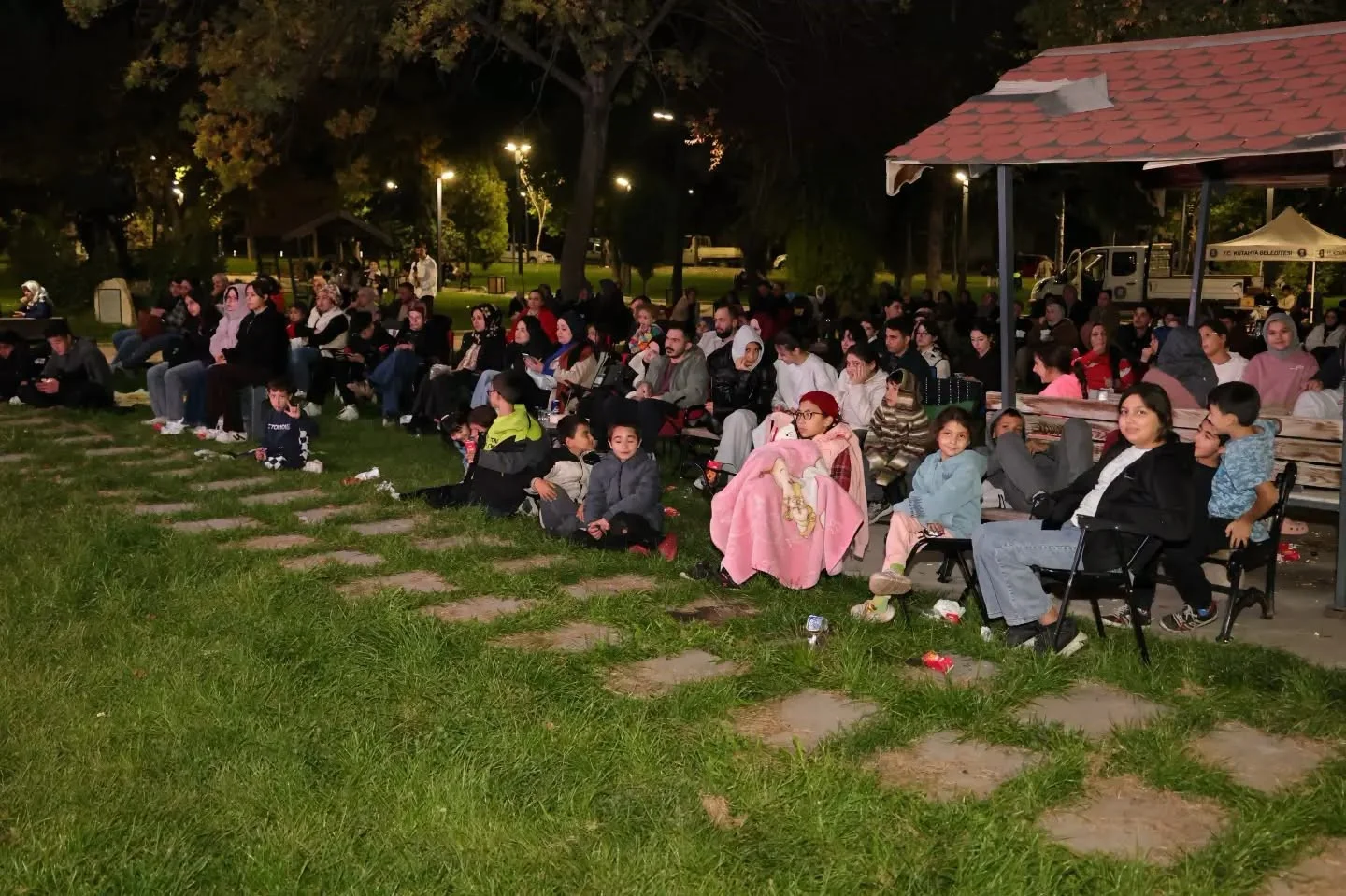 Kütahya’da açık hava sineması keyfi