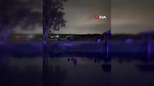 Antalya’da sulama kanalına uçan araçtaki 2 kişiyi itfaiye ekipleri kurtardı