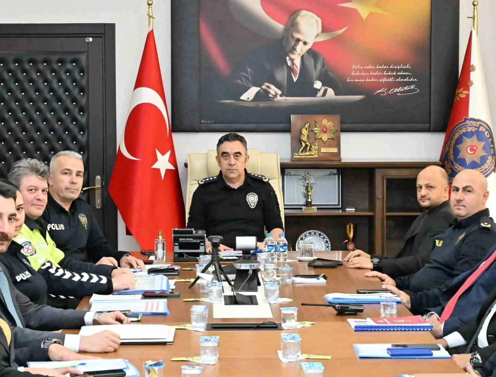 Kars’ta eğitim-öğretim yılı güvenlik toplantısı