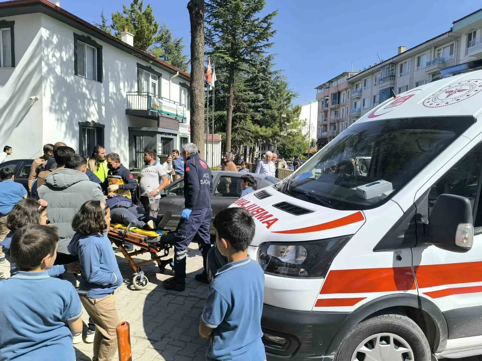 Kazada devrilen motosiklet sürücüsü yaralandı