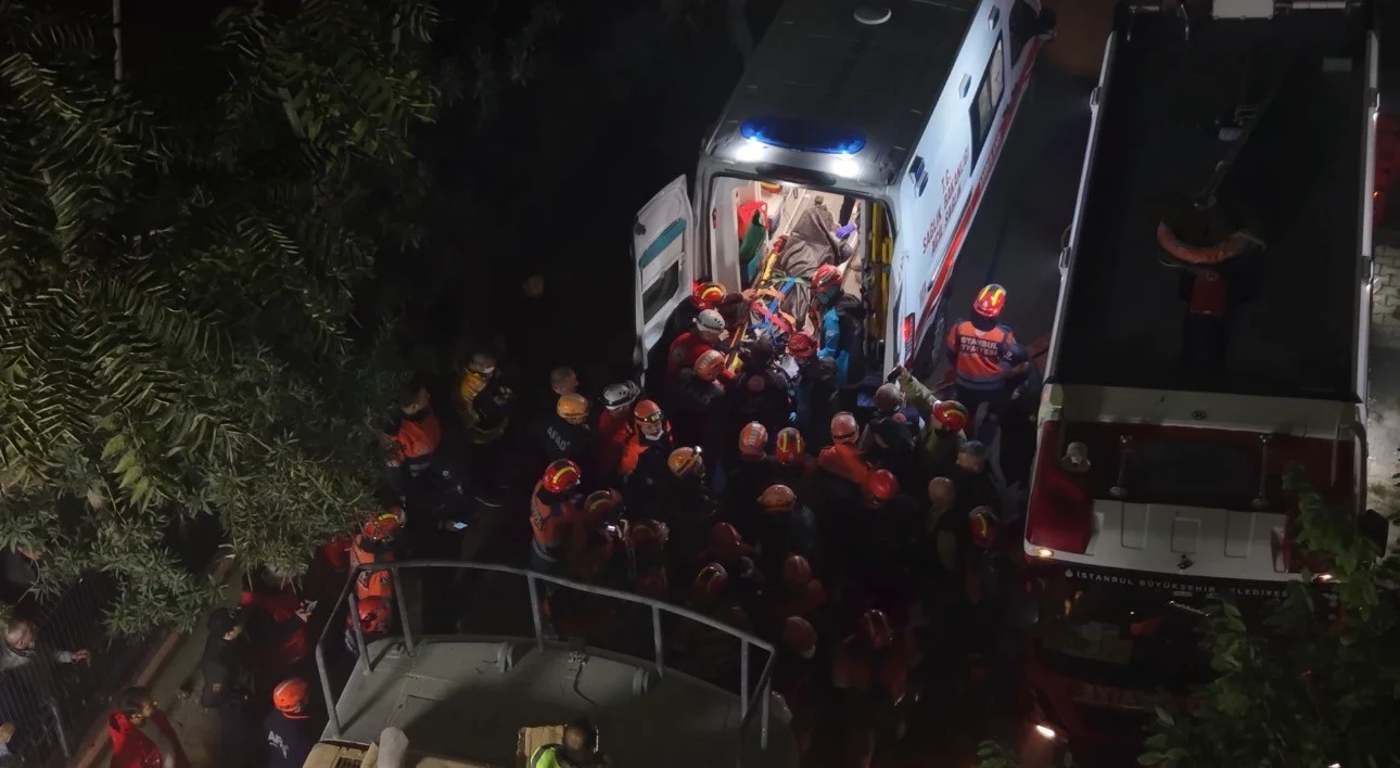 Maltepe’de çöken binanın enkazından 22 saat sonra Hüseyin Özkurt’un cansız bedeni çıkarıldı