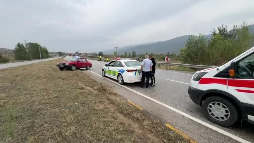 Kastamonu’da aynı kavşaktaki iki trafik kazasında 3 kişi yaralandı