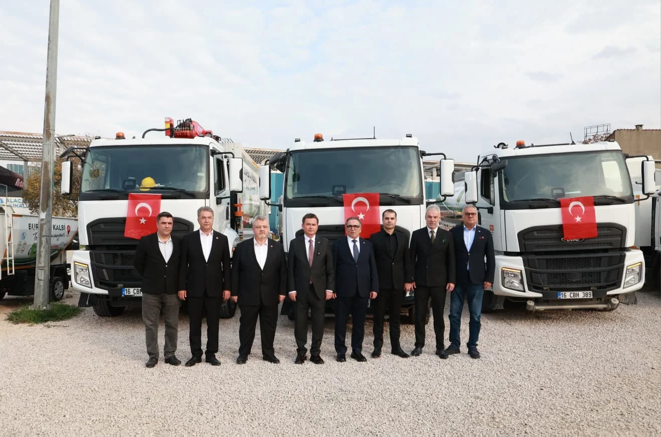 Osmangazi Belediyesi araç filosunu 41 yeni araçla güçlendirdi