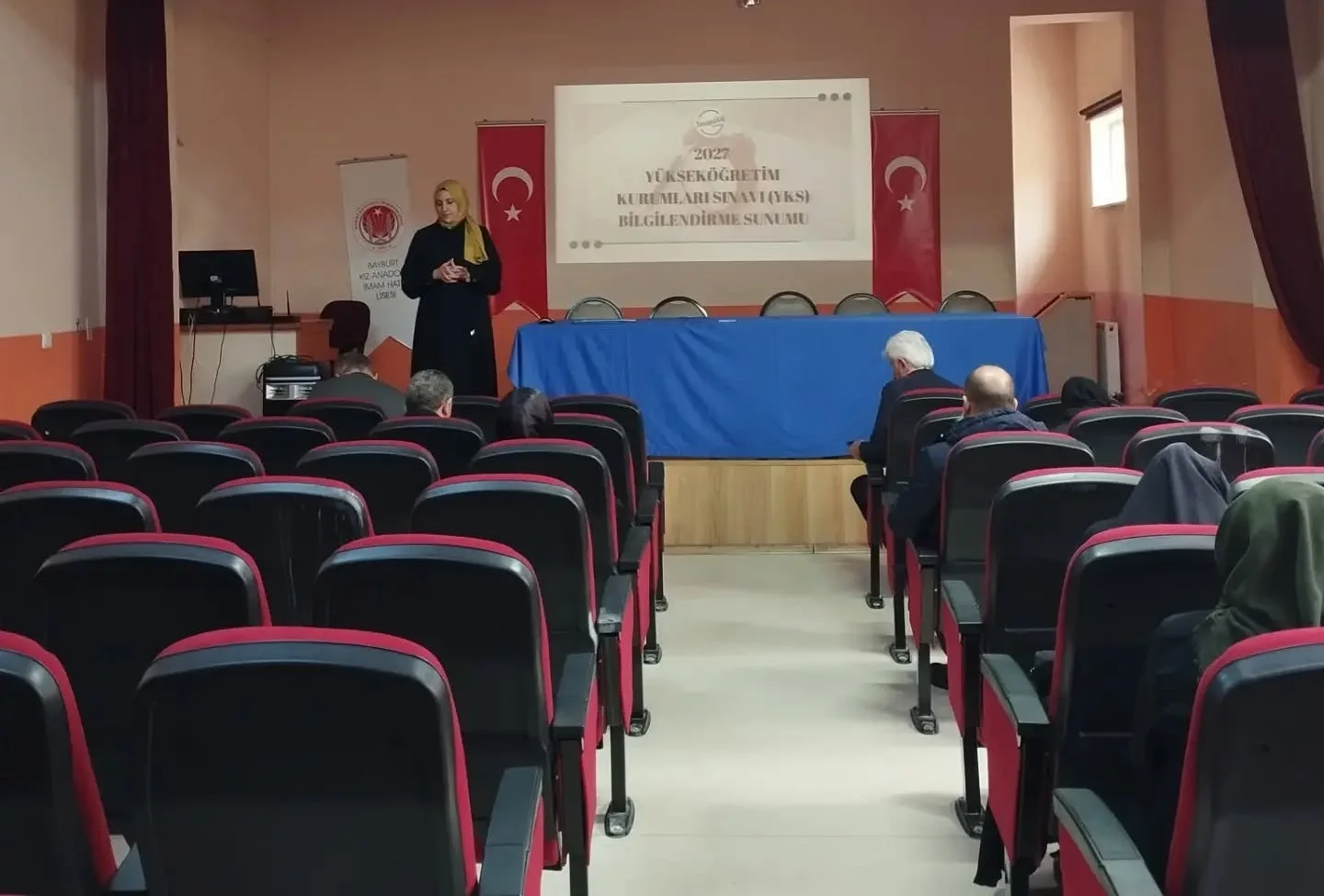 İmam Hatip Lisesinde öğrenci ve velilere yönelik programlar düzenlendi