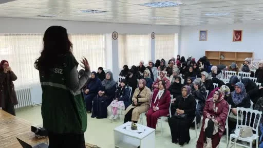 Muş’ta kadınlara bağımlılıkla mücadele eğitimi verildi