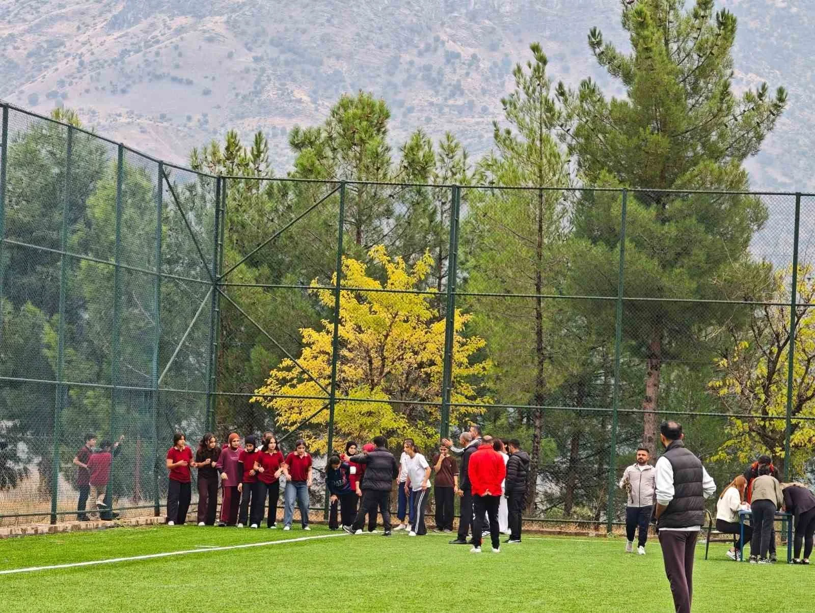 Sason’da Cumhuriyet Kupası Atletizm Yarışmalarına 110 öğrenci katıldı