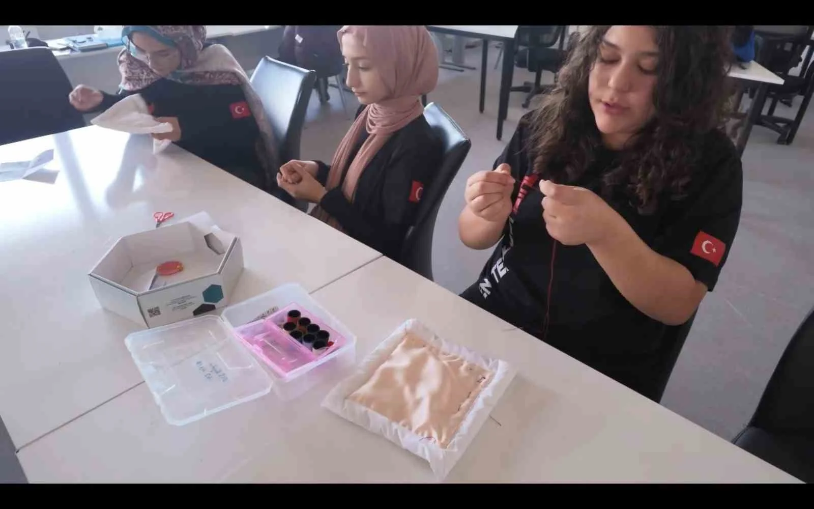 Denizli’de ustaların mirası öğrencilerin ellerinde yaşıyor