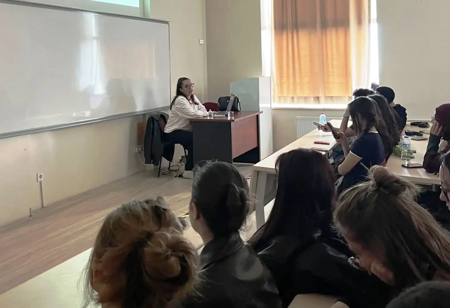 DPÜ’de genç kadınlara "Saygılı Yaşam ve Güvenli İlişkiler" eğitimi