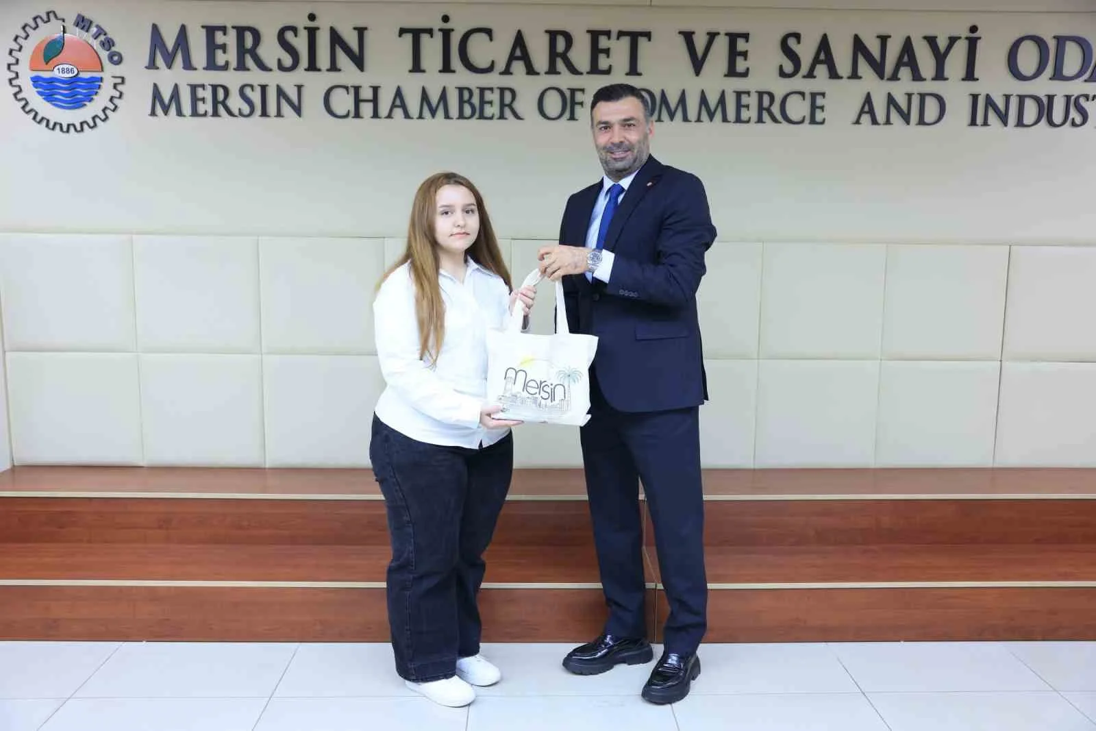 MTSO’dan Türkiye birincisi Moonlight ekibine destek