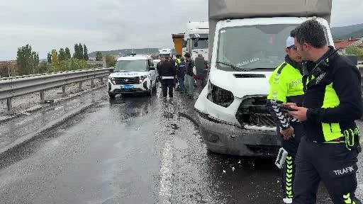 Kütahya’da zincirleme trafik kazası: 1 yaralı