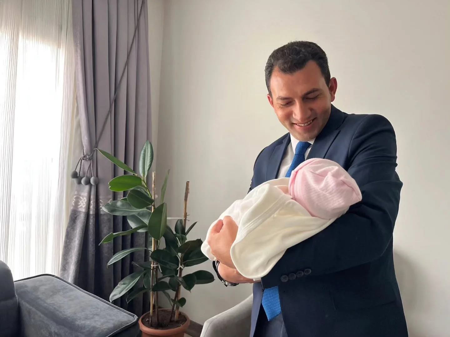 Evlenecek Gençlerin Desteklenmesi Projesi ile kurulan yuvalarda bebek sevinci