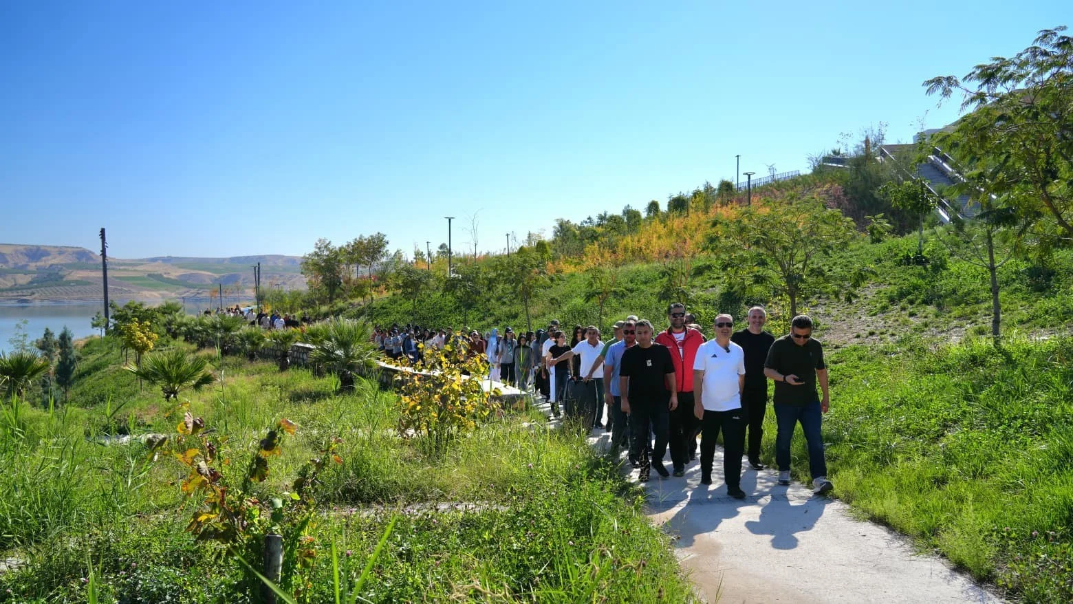 Adıyaman’da öğretmen ve öğrenciler doğa yürüyüşünde buluştu
