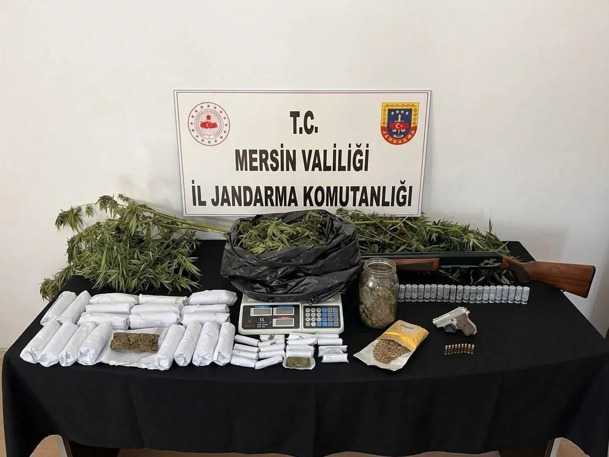 Mersin’de uyuşturucu operasyonlarında 4 şüpheli tutuklandı
