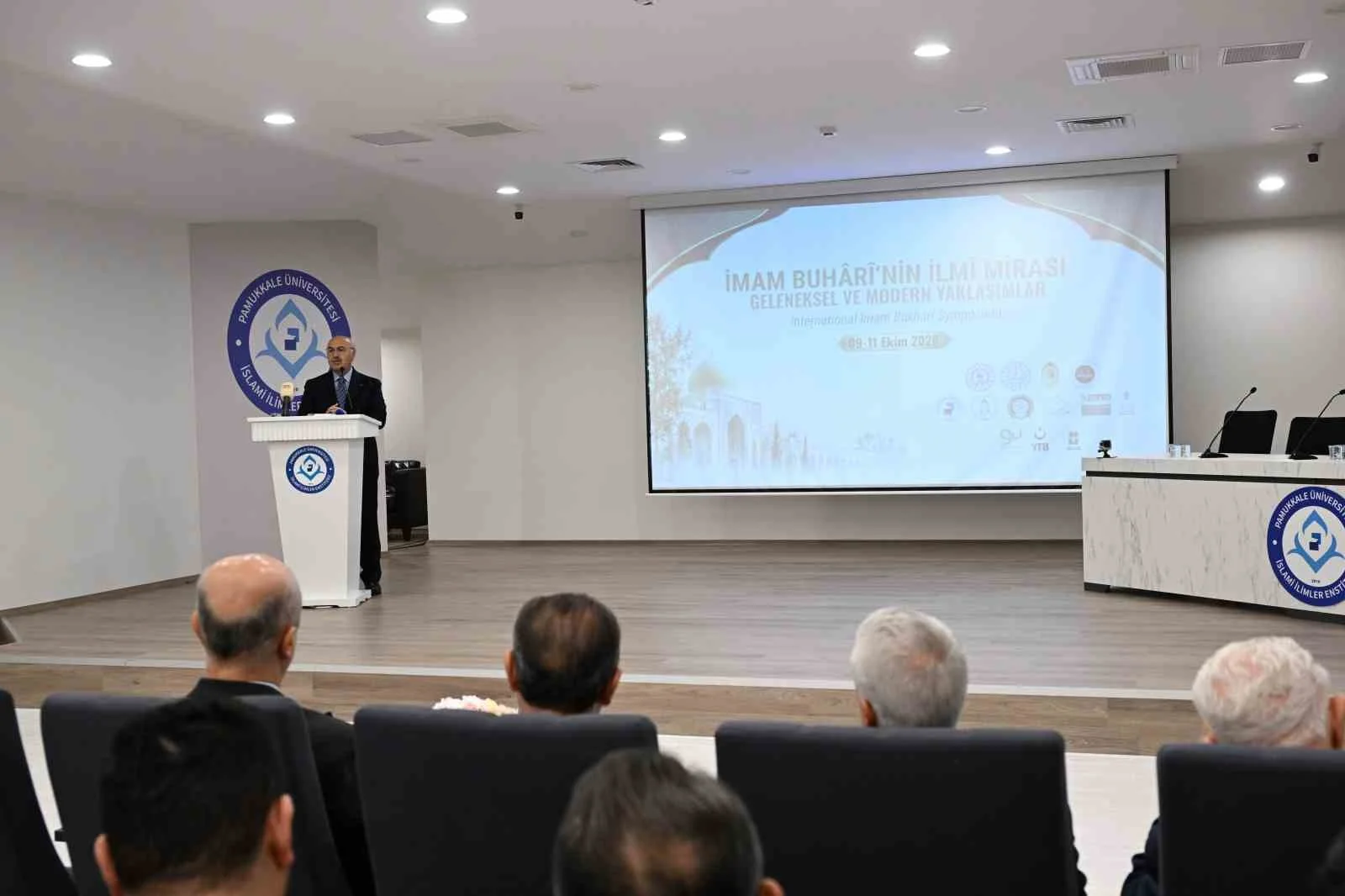 Vali Köşger; "İslam, okyanus gibidir"