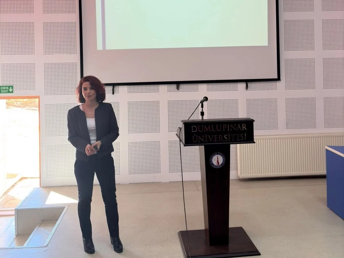 Emet MYO’da "Saygılı Yaşam ve Güvenli İlişkiler" eğitimi düzenlendi