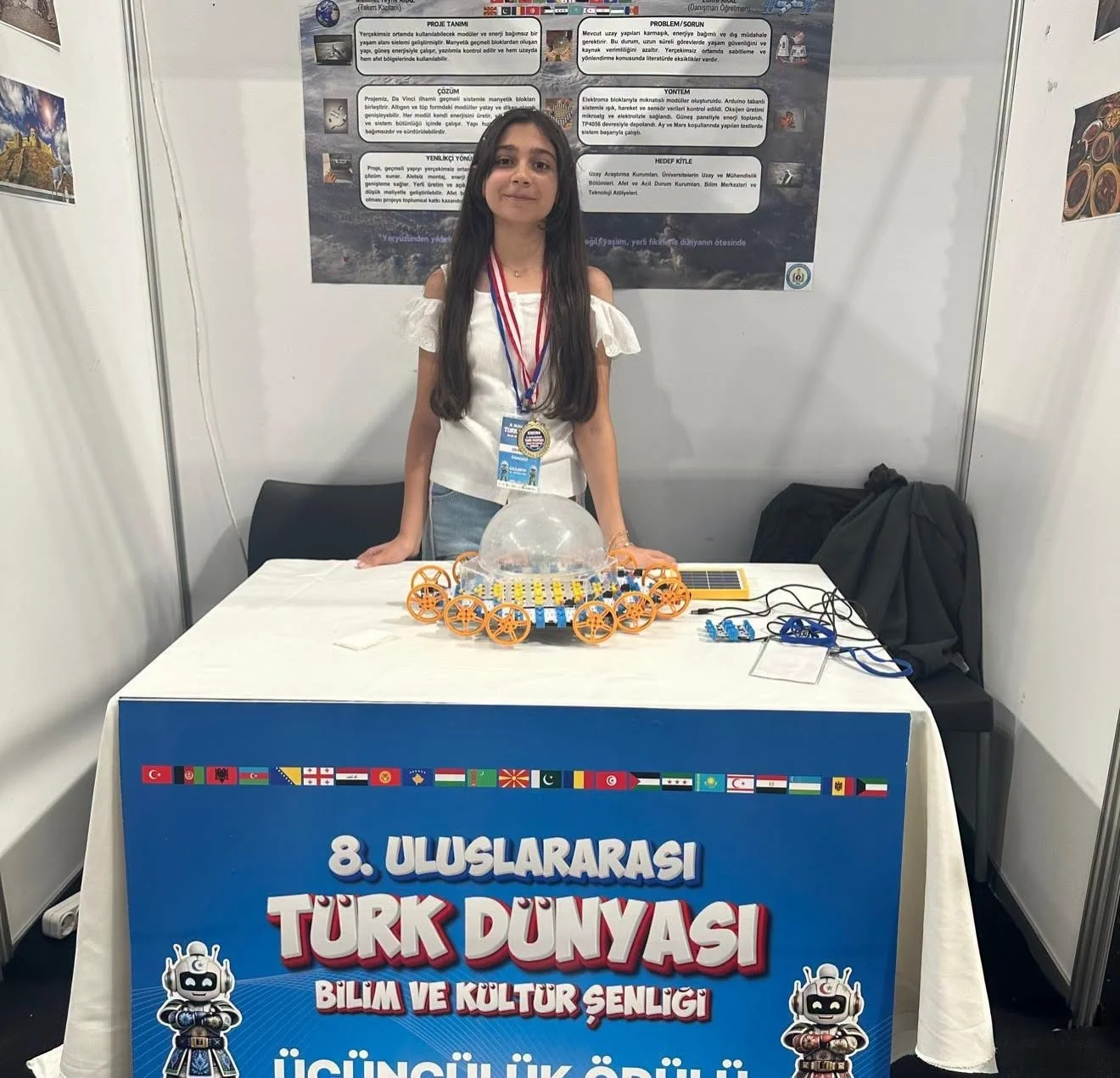 BİLSEM öğrencisinden uluslararası bilim şenliğinde çifte üçüncülük