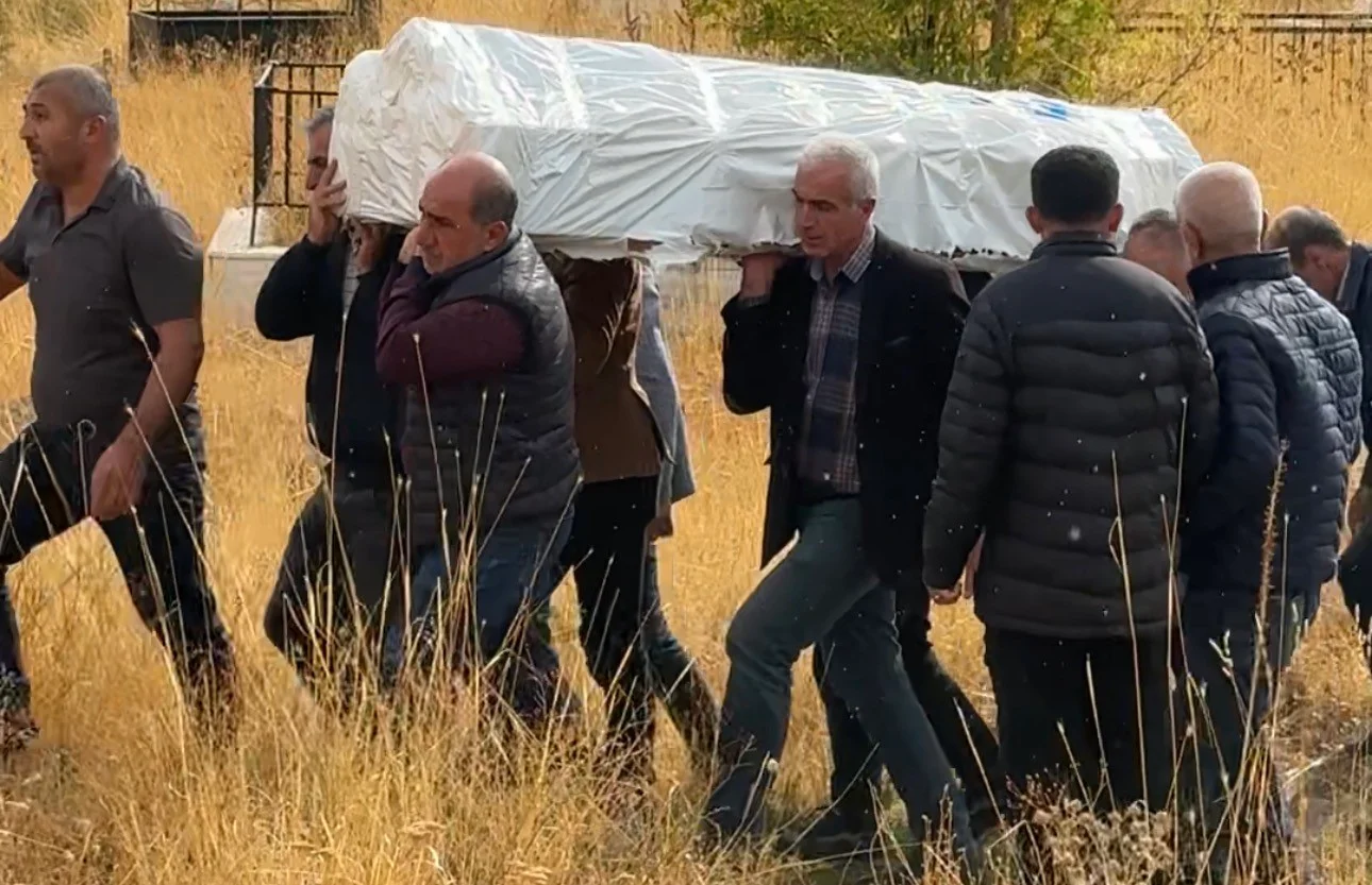 Umre dönüşü kalp krizi geçiren vatandaş son yolculuğuna uğurlandı
