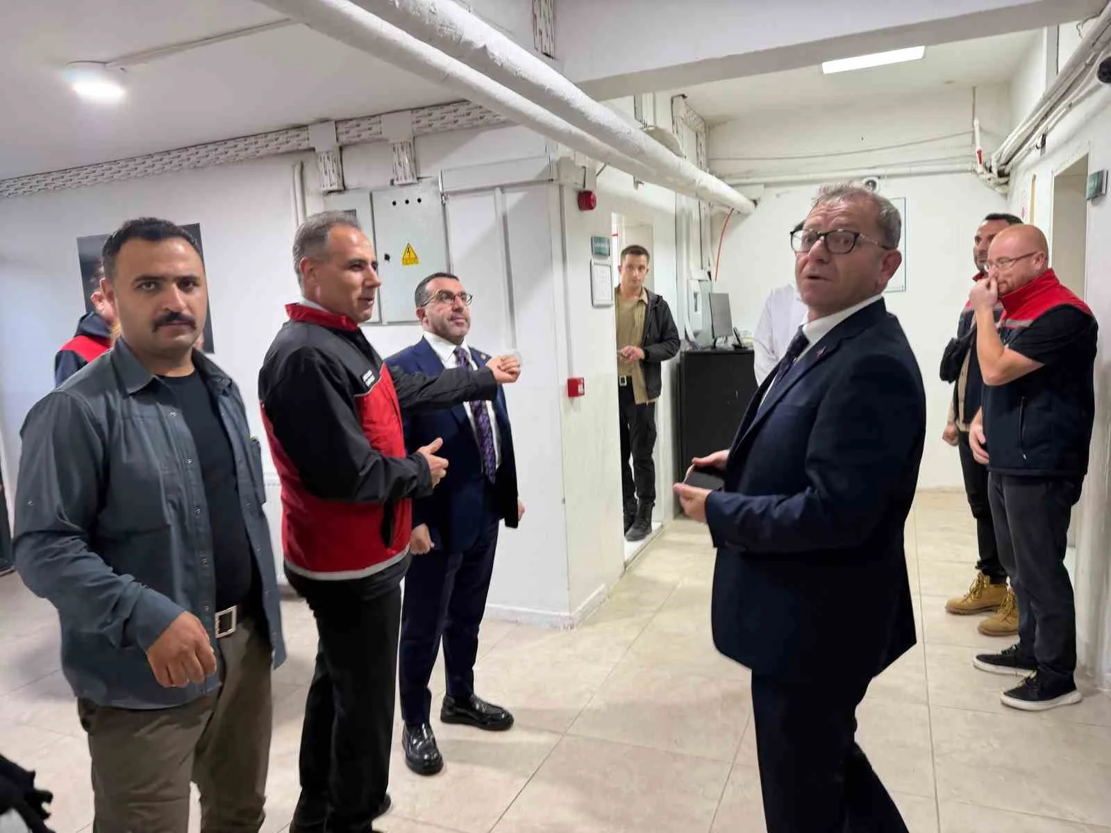 Kars’ta Toprak Analiz Laboratuvarı ve Mera Eğitim Merkezine ziyaret