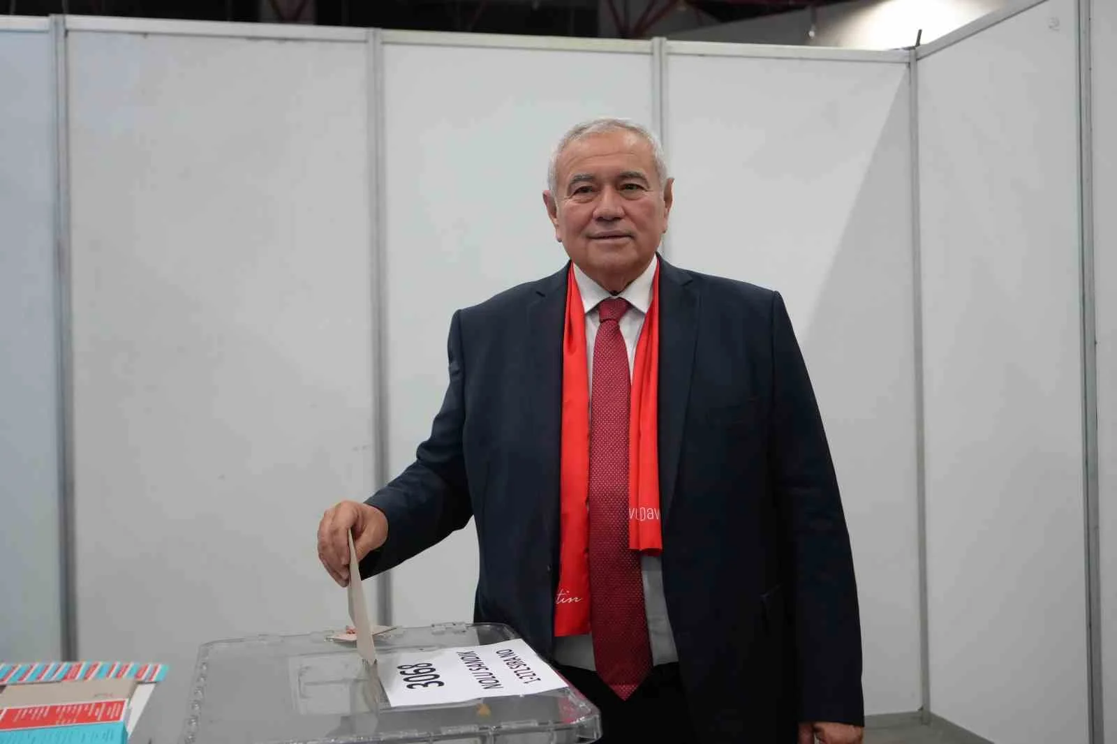 Antalya iş dünyası sandık başında