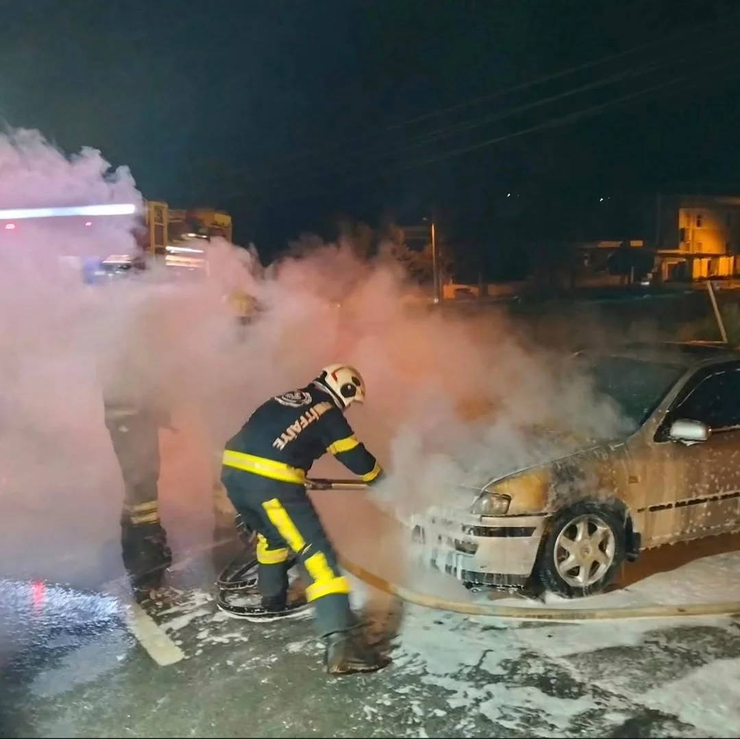 Acıpayam’da araç yangını korkuttu