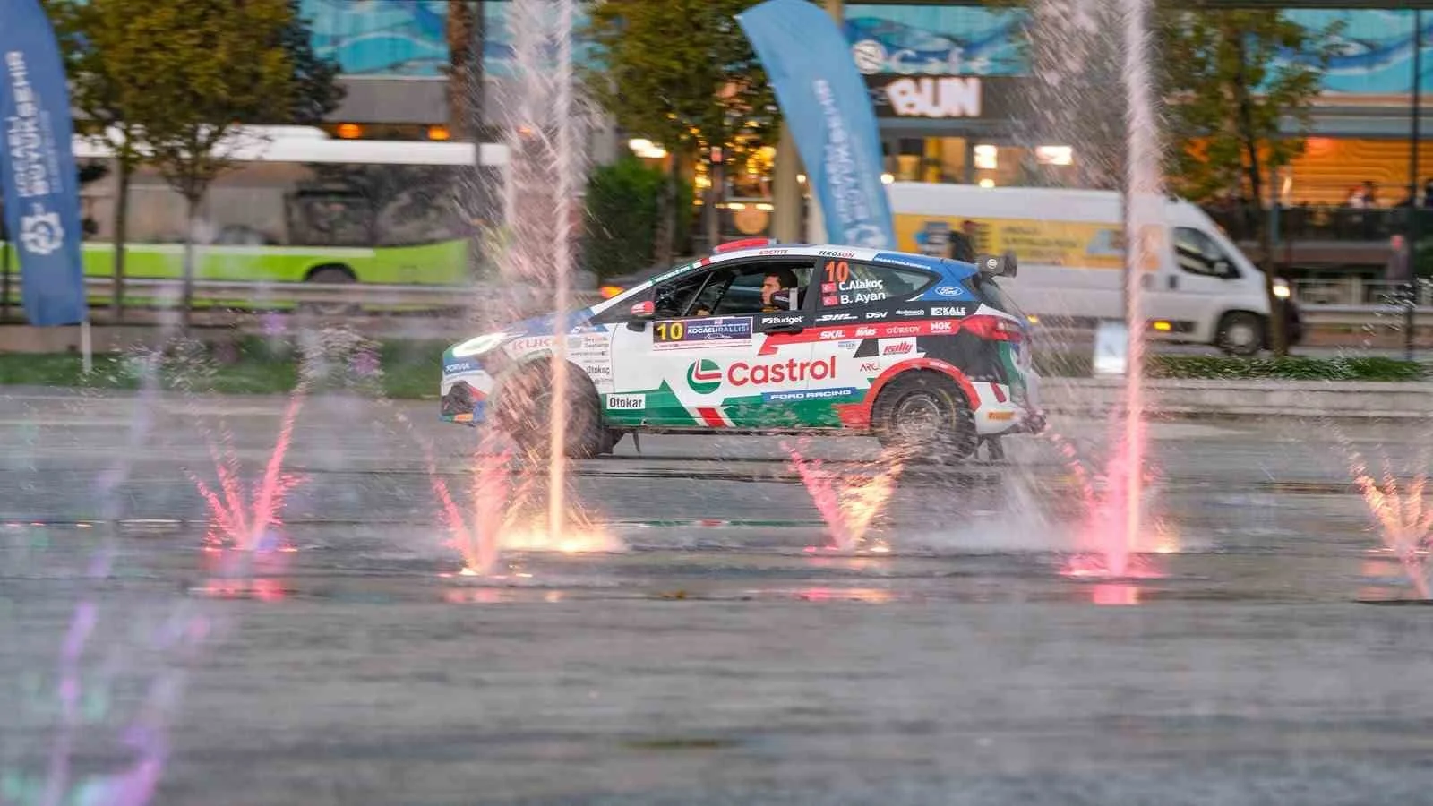 43. Kocaeli Rallisi’nde 80 sporcu kıyasıya yarışıyor