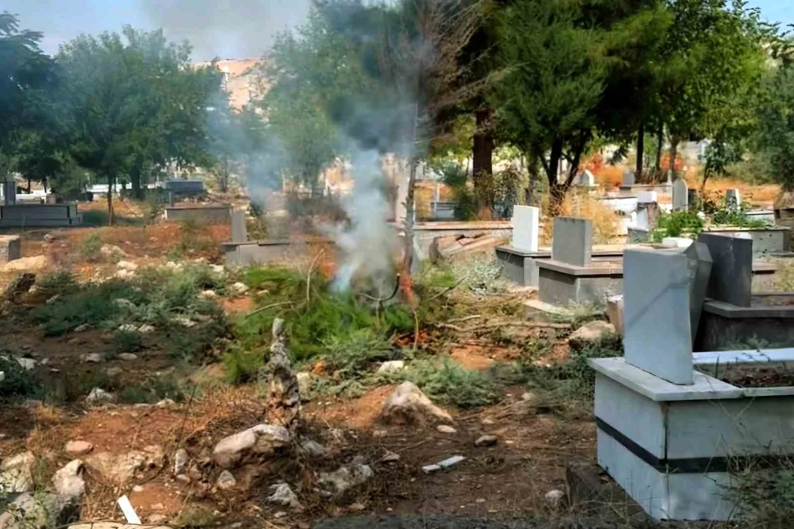 Araban Belediyesinin yapmadığını mahalle sakinleri yapıyor