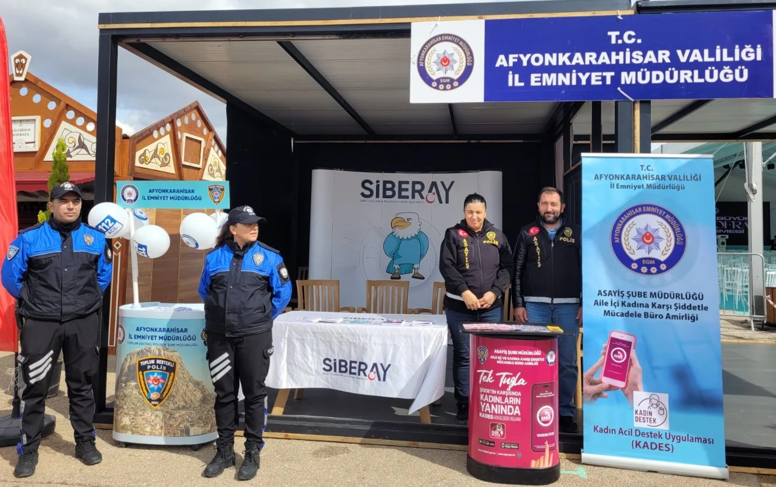 Polis vatandaşları siber suçlar konusunda uyardı