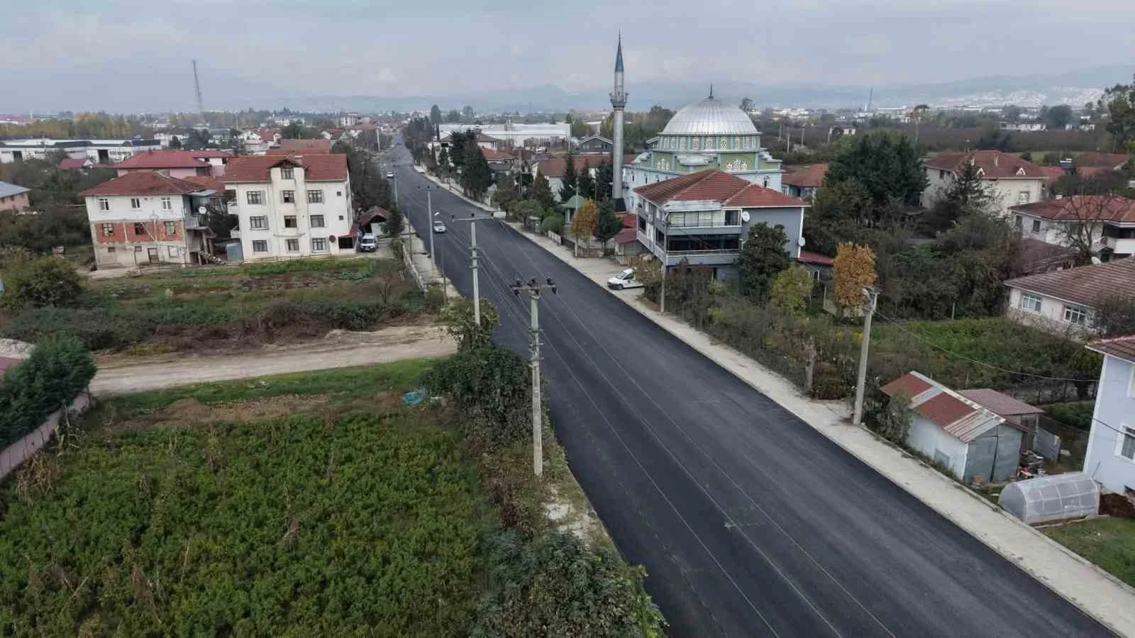 Düzce’de asfalt seferberliği sürüyor
