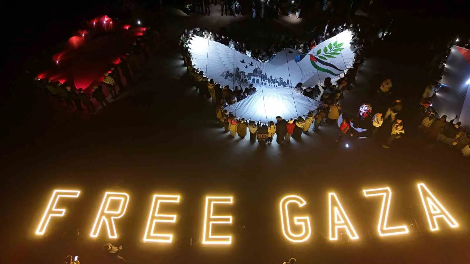 Kapadokya’dan Gazze’ye ışıklı mesaj: "Free Gaza"