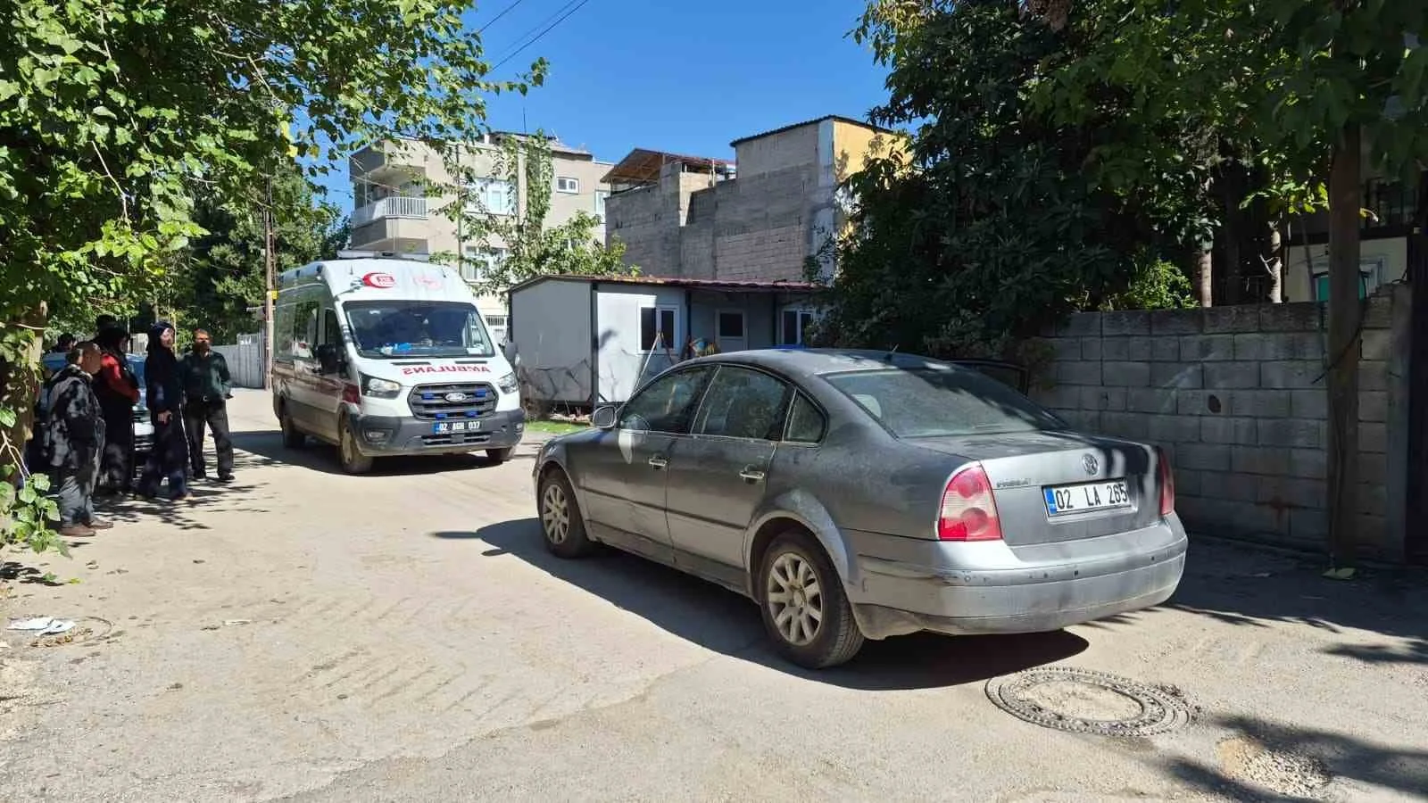 Adıyaman’da otomobilin çarptığı çocuk yaralandı