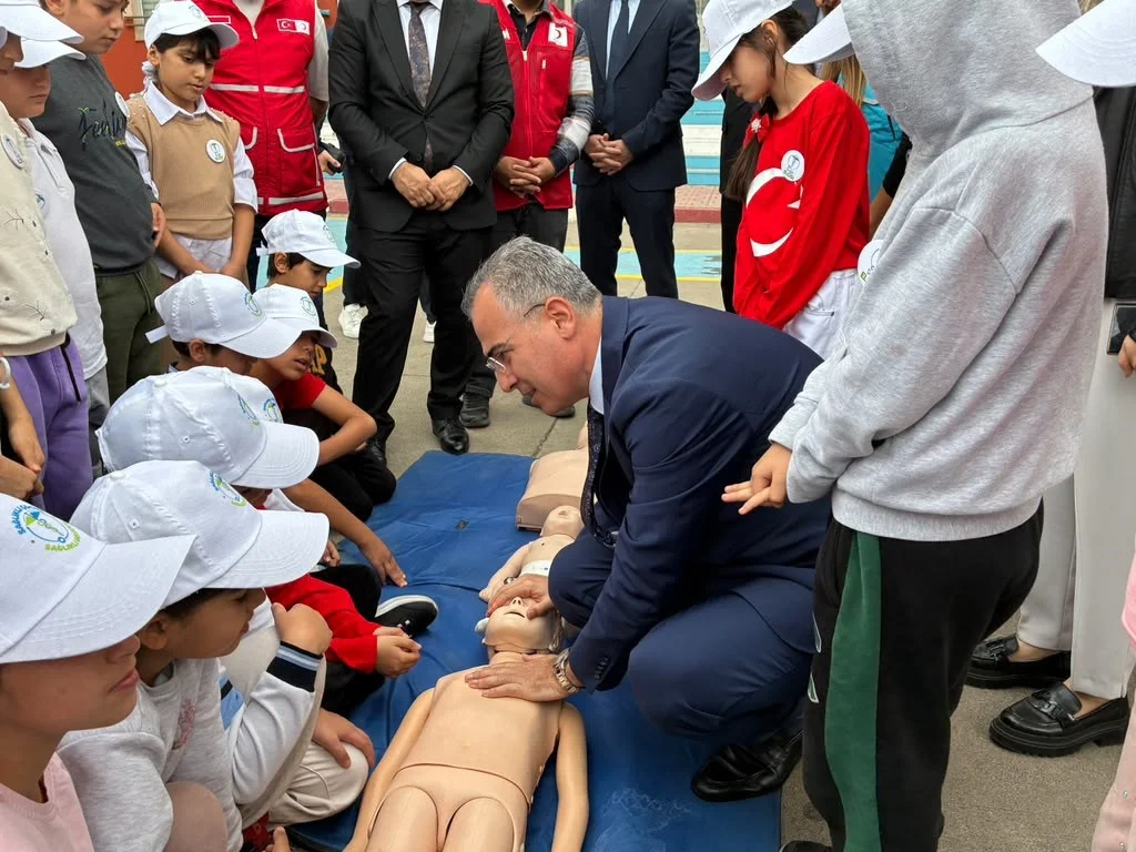 Diyarbakır’da "Sağlıklı Çocuk, Sağlıklı Gelecek" programı sürüyor
