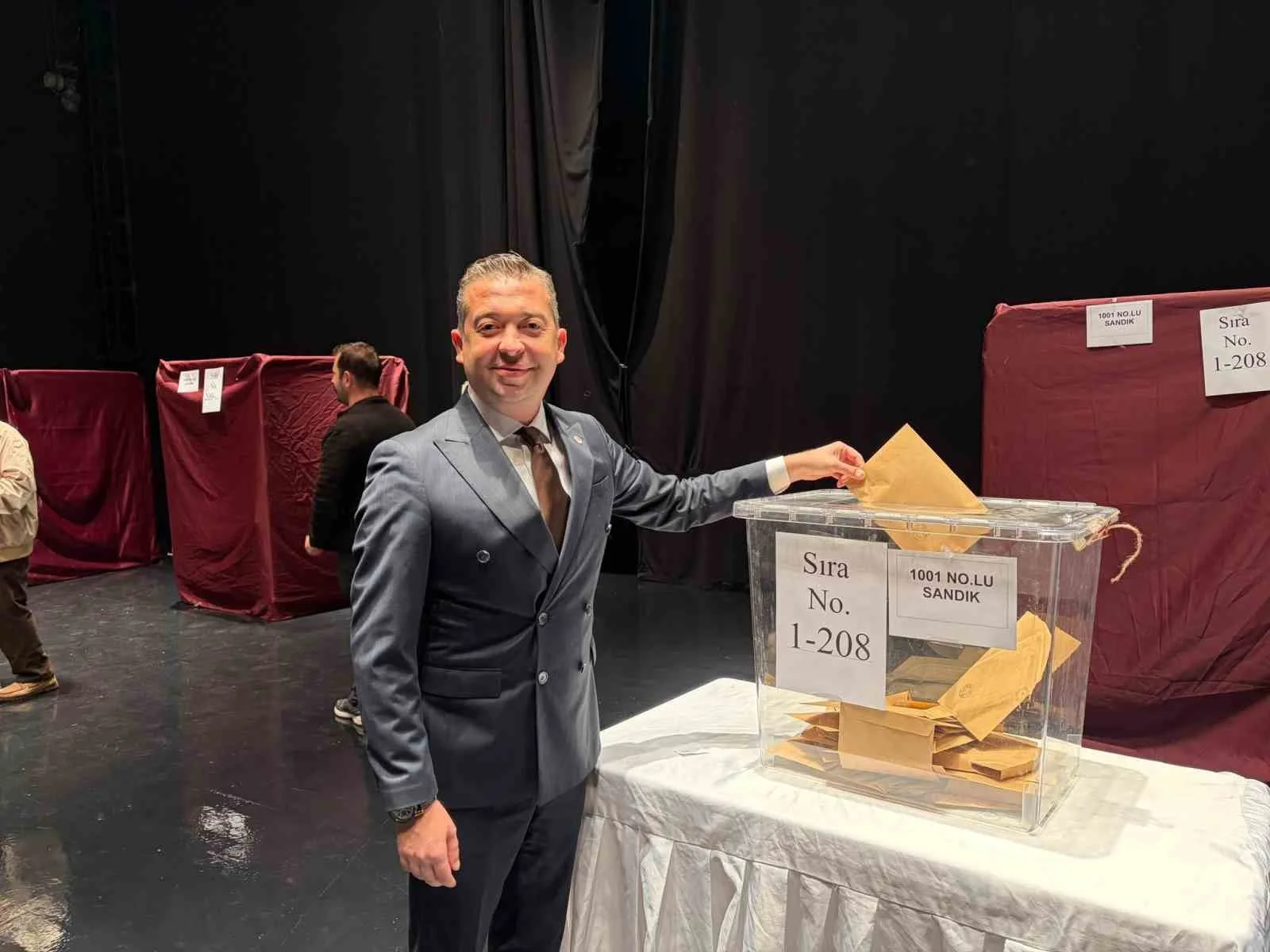 Bilecik Belediye Başkanı Melek Mızrak Subaşı, partisinin Merkez İlçe 1. Olağan Kongresi’ne katıldı