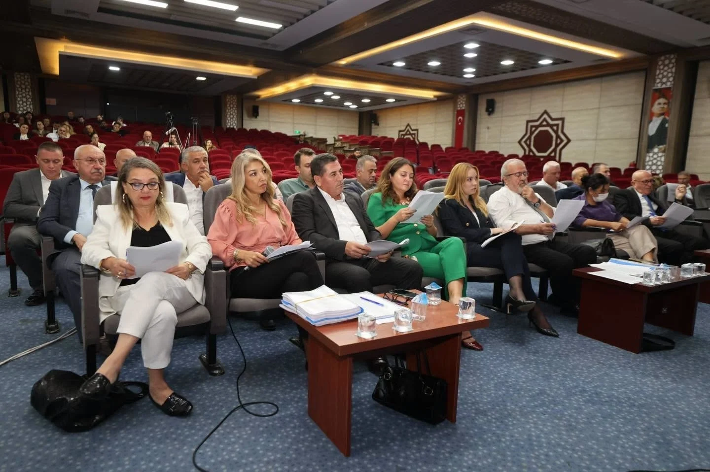 Yunusemre’de zeytine ve yaşlılara yönelik iki önemli adım