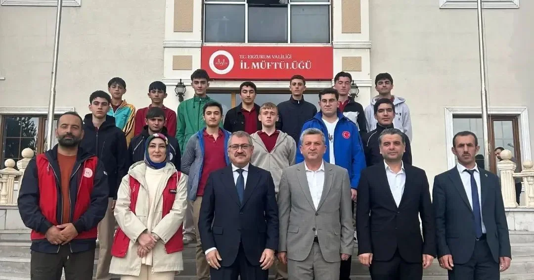 Öğrencilerden İl Müftüsü Çapçı’ya anlamlı ziyaret