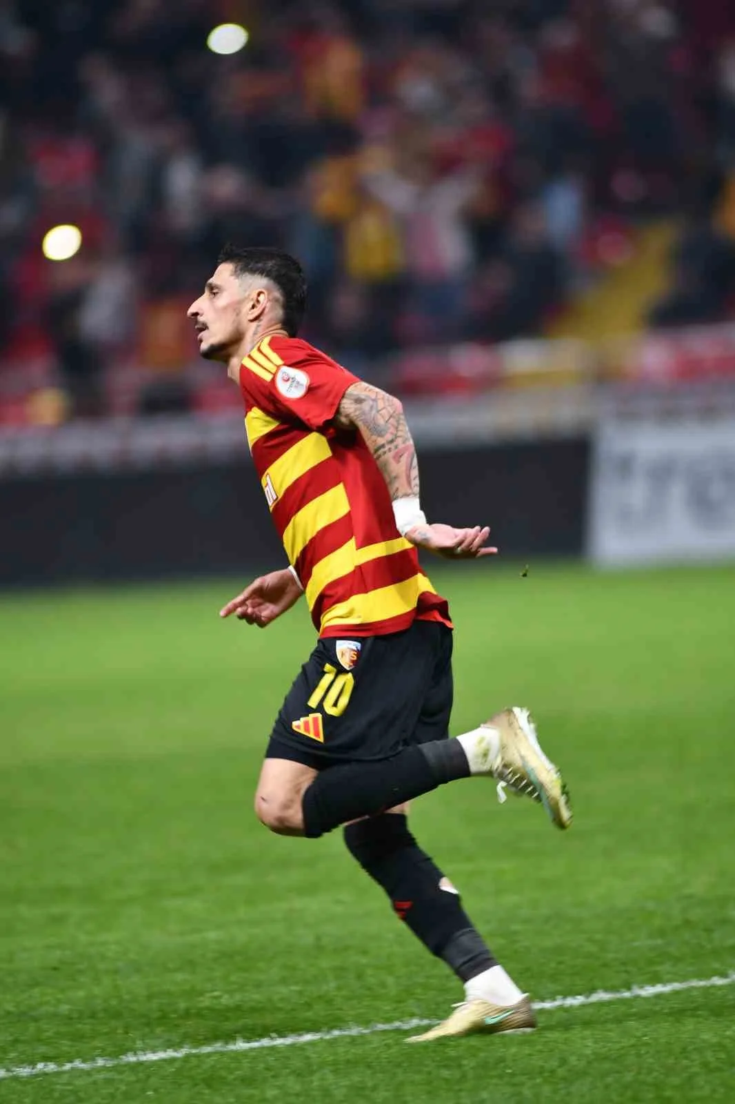 Benhur Keser üçüncü golünü attı