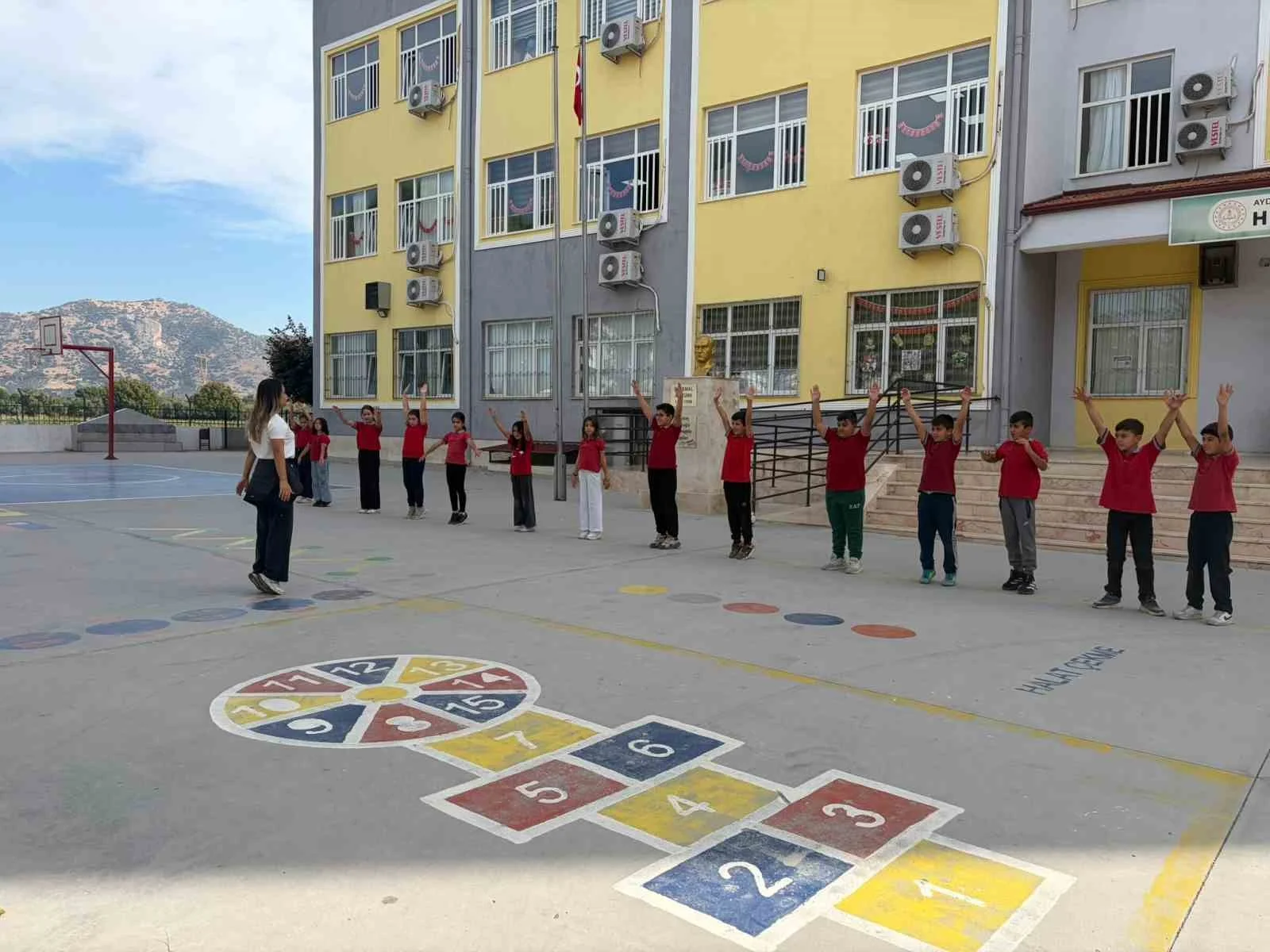 Aydın’da miniklerin antrenmanları devam ediyor