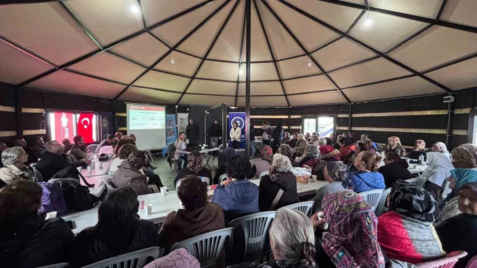 Eskişehir Büyükşehir Belediyesinden kadın çiftçilere ’Katma Değerli Üretim Eğitimi’ verildi